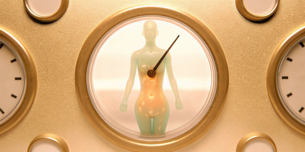 A clock face and human figure showing the causes of frequent bloating after meals.