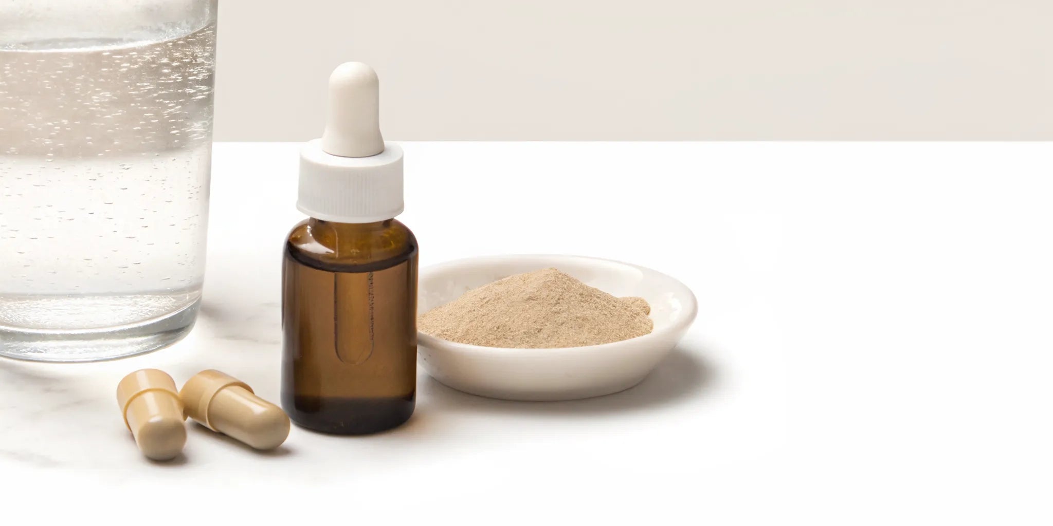 Fast-acting gut supplements in various forms for women's bloating relief.